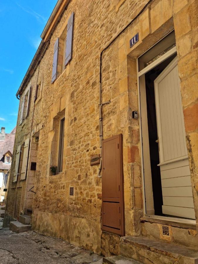 La Maison De Lily Au Coeur De La Cite Medievale Sarlat Exterior foto