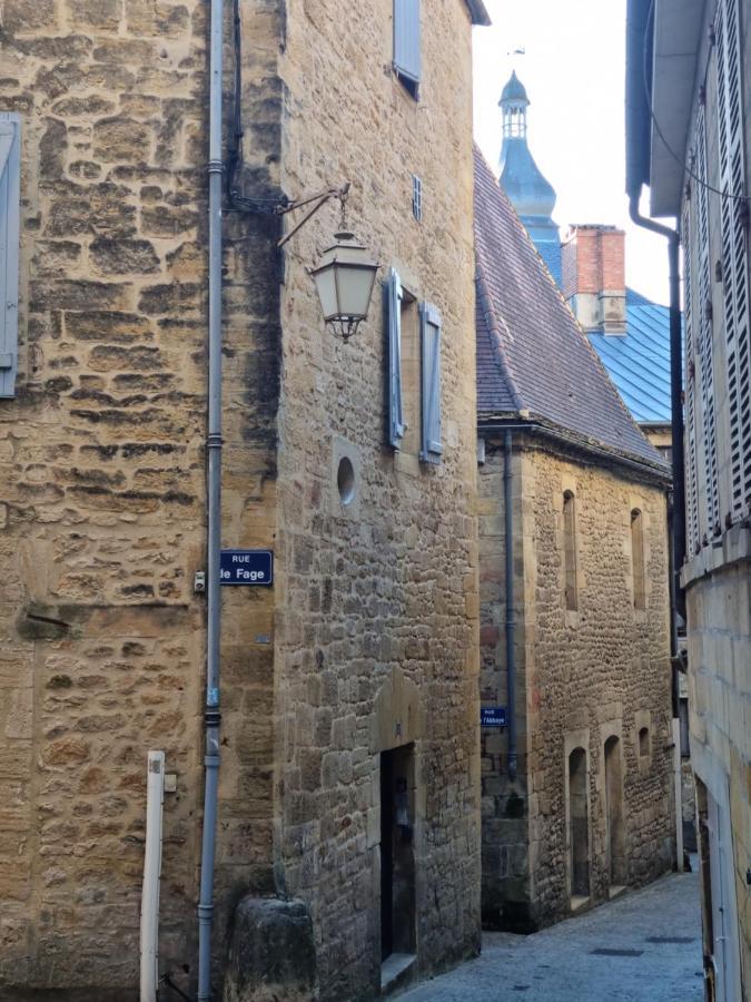 La Maison De Lily Au Coeur De La Cite Medievale Sarlat Exterior foto